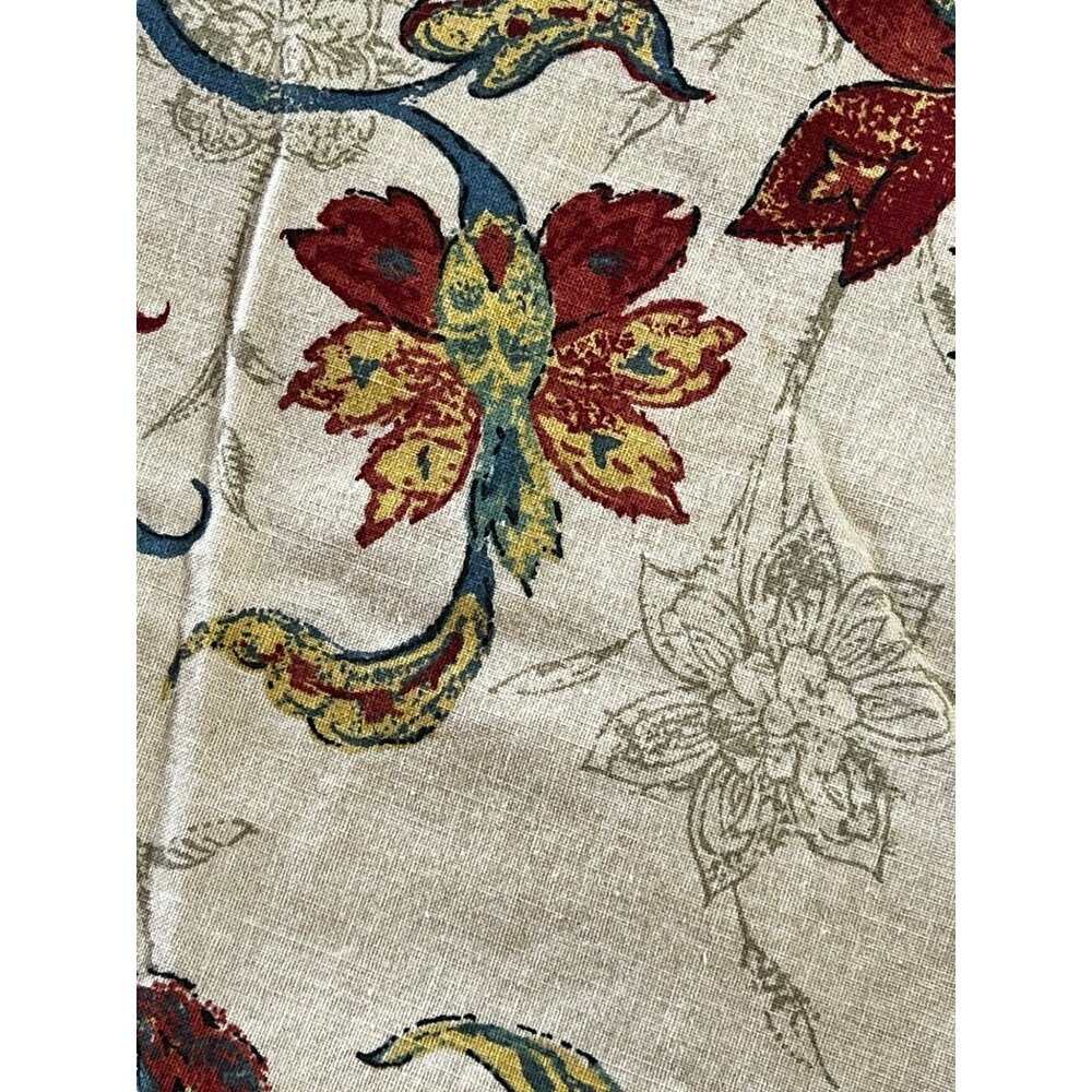 Floral Tablecloth Oval 62" x 65" Dia.  Cotton Fabric Floral End Seams - Picture 9 of 13